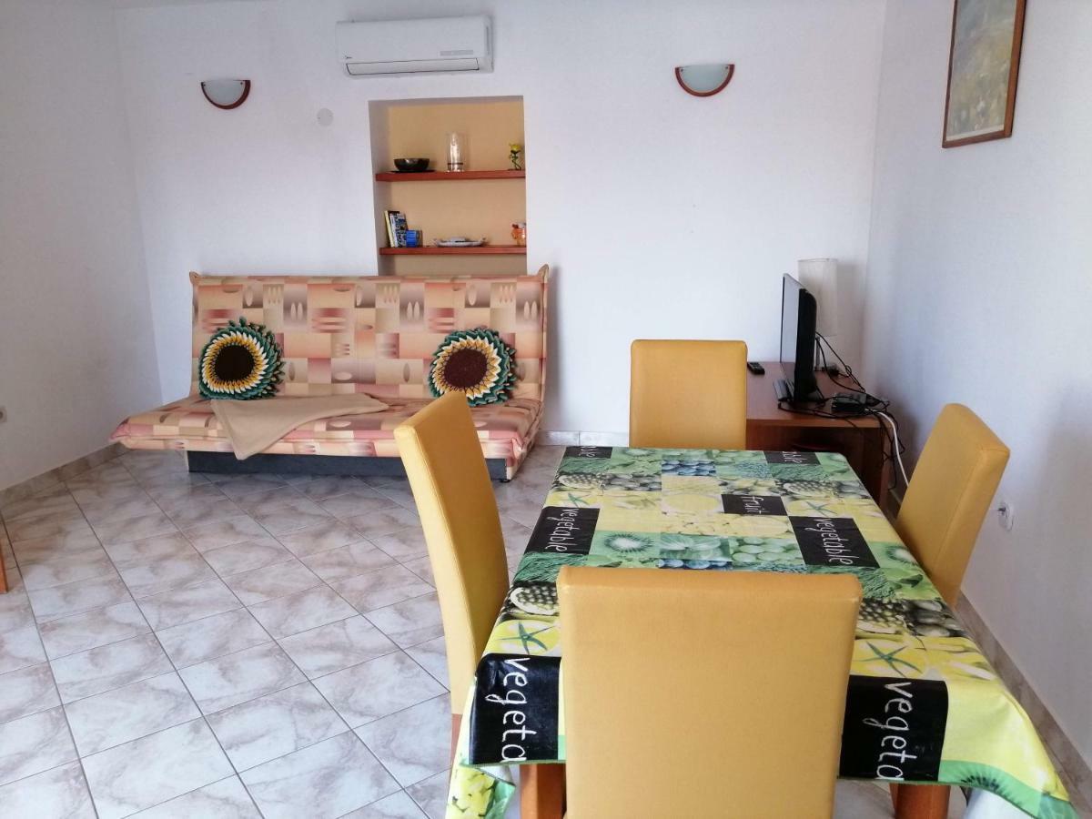 Gracia Apartments Funtana Buitenkant foto